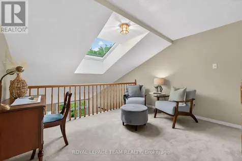 6 Grand Cedar Court Ottawa ON K2S 1C8