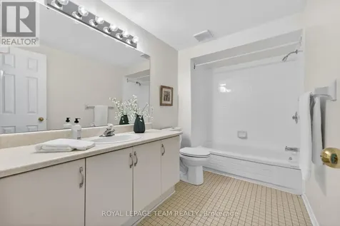 6 Grand Cedar Court Ottawa ON K2S 1C8
