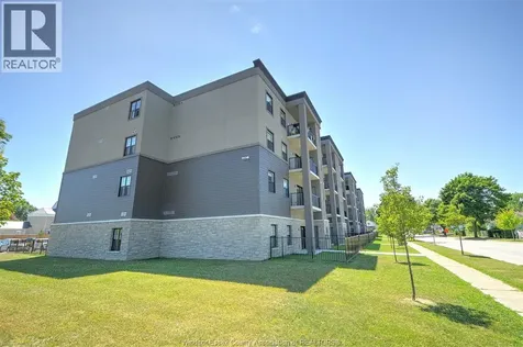 207 Brock Amherstburg ON N9V 2H3