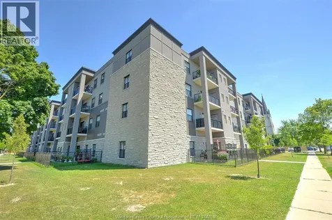 207 Brock Amherstburg ON N9V 2H3
