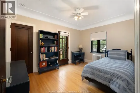 2032 Willistead Crescent Windsor ON N8Y 1K5