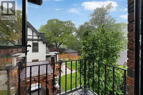 2032 Willistead Crescent Windsor ON N8Y 1K5