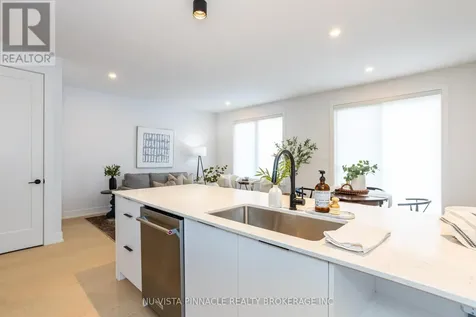 1175 Riverbend. Road London South (south B) ON N6K 0M8