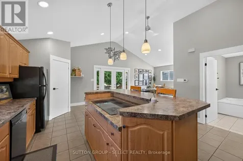 152 Elm Street St. Thomas ON N5R 1J3