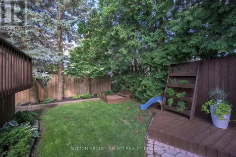 152 Elm Street St. Thomas ON N5R 1J3