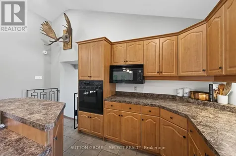 152 Elm Street St. Thomas ON N5R 1J3