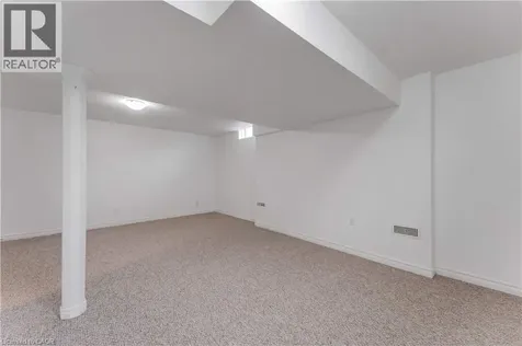 359 Highbrook Crescent Kitchener ON N2E 3P5
