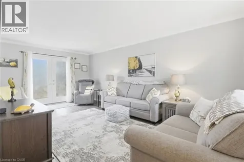 107 Rose Bridge Crescent Cambridge ON N3C 3Z2