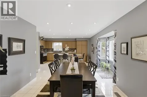 107 Rose Bridge Crescent Cambridge ON N3C 3Z2
