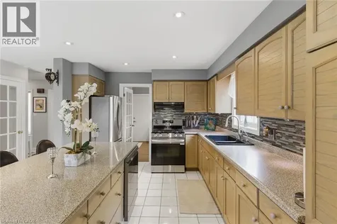 107 Rose Bridge Crescent Cambridge ON N3C 3Z2
