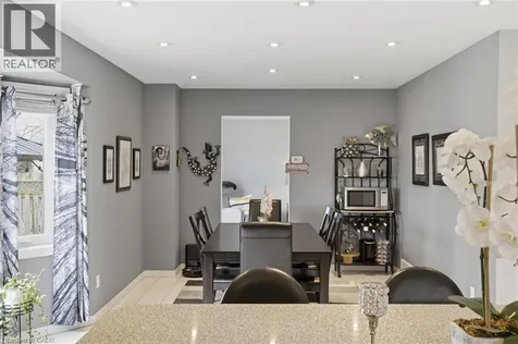 107 Rose Bridge Crescent Cambridge ON N3C 3Z2