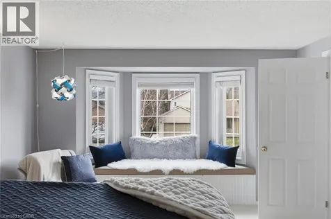 107 Rose Bridge Crescent Cambridge ON N3C 3Z2