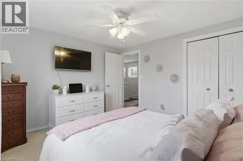 107 Rose Bridge Crescent Cambridge ON N3C 3Z2