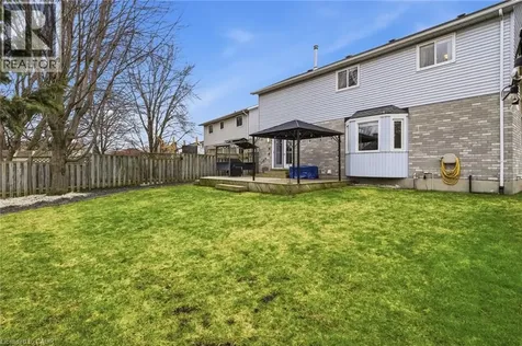 107 Rose Bridge Crescent Cambridge ON N3C 3Z2