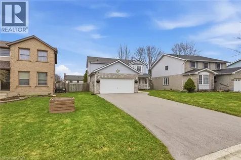 107 Rose Bridge Crescent Cambridge ON N3C 3Z2