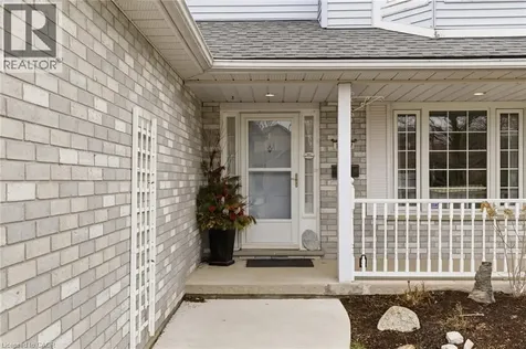 107 Rose Bridge Crescent Cambridge ON N3C 3Z2