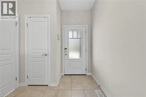 9 Winterberry Boulevard Thorold ON L2V 0J1