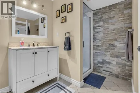54 Pebble Beach Court Woodstock ON N4S 8X2