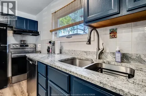 1353 George Avenue Windsor ON N8Y 2X8