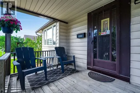 1353 George Avenue Windsor ON N8Y 2X8