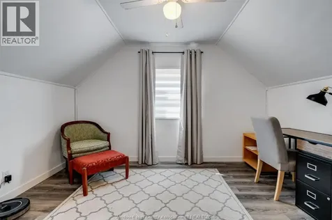 1353 George Avenue Windsor ON N8Y 2X8