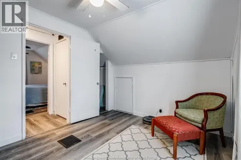 1353 George Avenue Windsor ON N8Y 2X8