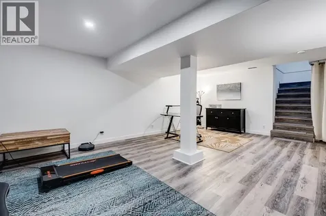 1353 George Avenue Windsor ON N8Y 2X8