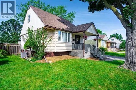 1353 George Avenue Windsor ON N8Y 2X8