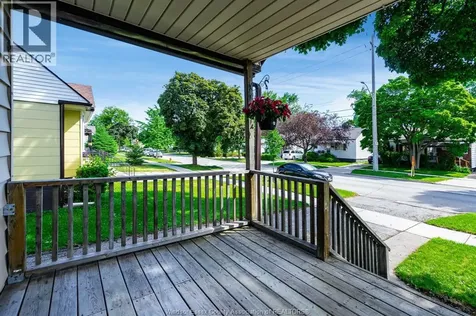 1353 George Avenue Windsor ON N8Y 2X8