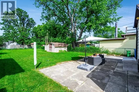 1353 George Avenue Windsor ON N8Y 2X8