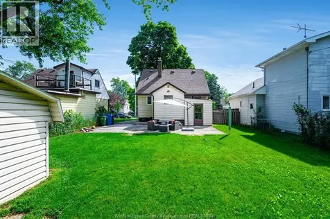1353 George Avenue Windsor ON N8Y 2X8