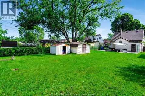 1353 George Avenue Windsor ON N8Y 2X8