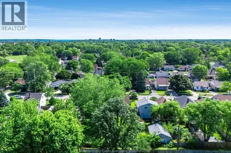 1353 George Avenue Windsor ON N8Y 2X8