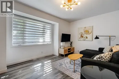 1353 George Avenue Windsor ON N8Y 2X8