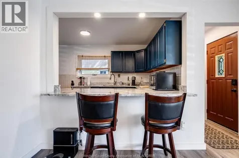 1353 George Avenue Windsor ON N8Y 2X8