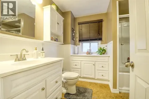 1585 Alexis Road Windsor ON N8Y 4P1