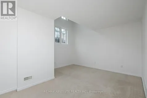 250 Gershwin Private Ottawa ON K2H 1G5