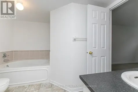 250 Gershwin Private Ottawa ON K2H 1G5