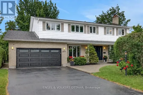 2032 Delmar Court Ottawa ON K1H 5R6