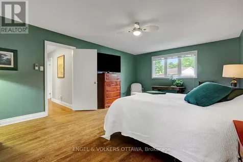 2032 Delmar Court Ottawa ON K1H 5R6