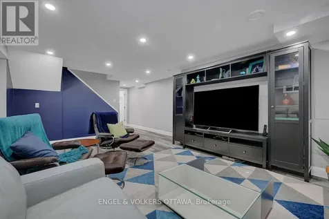 2032 Delmar Court Ottawa ON K1H 5R6