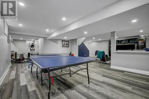 2032 Delmar Court Ottawa ON K1H 5R6