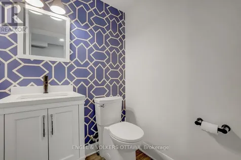 2032 Delmar Court Ottawa ON K1H 5R6