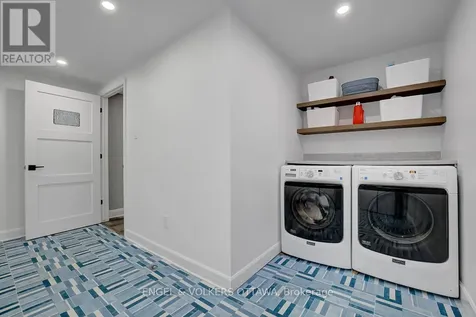 2032 Delmar Court Ottawa ON K1H 5R6