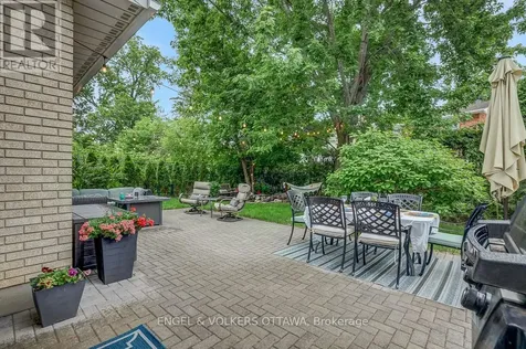 2032 Delmar Court Ottawa ON K1H 5R6