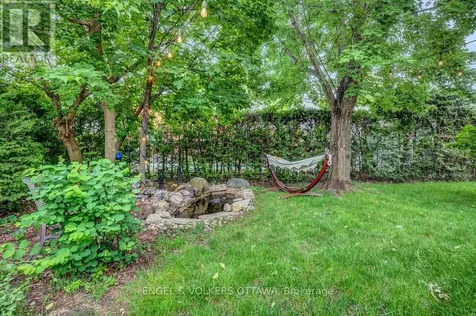 2032 Delmar Court Ottawa ON K1H 5R6