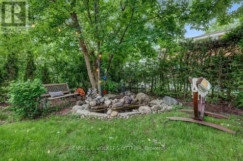 2032 Delmar Court Ottawa ON K1H 5R6
