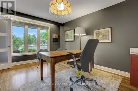 2032 Delmar Court Ottawa ON K1H 5R6