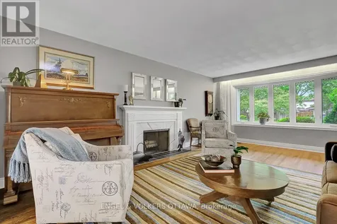 2032 Delmar Court Ottawa ON K1H 5R6