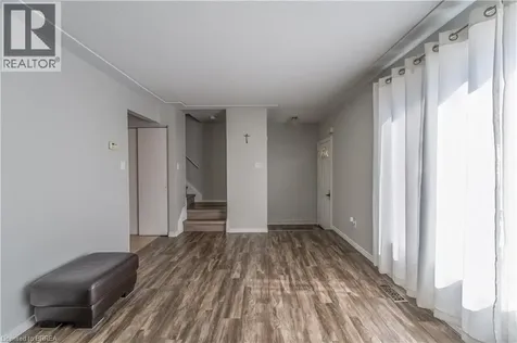 24 Oakhill Drive Brantford ON N3T 1R1